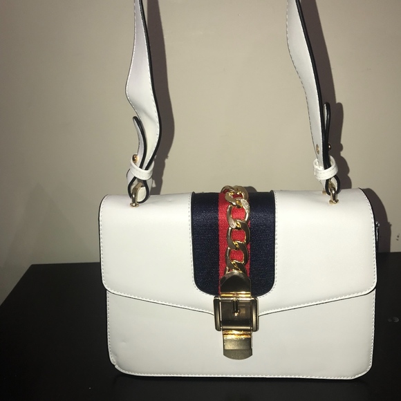 Handbags - Shoulder bag